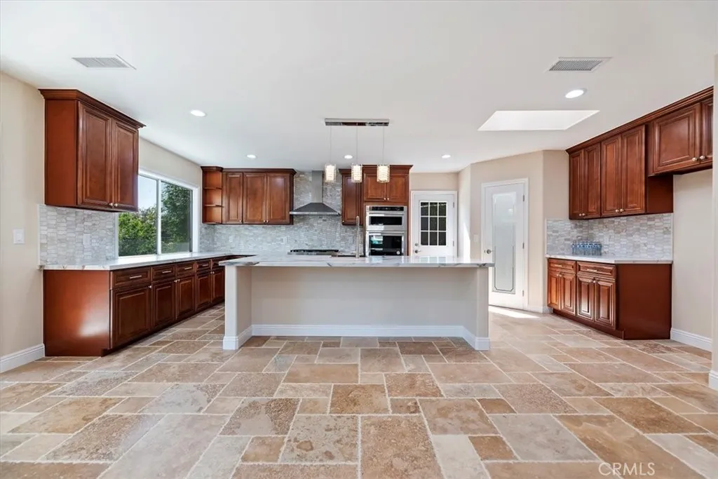 1730 Sunny, Fullerton, California 92835 home-pic-10